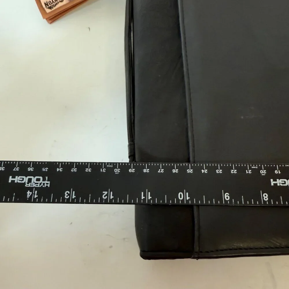 Canyon Outback Pebbled Leather Portfolio Zippered 3 Ring Binder Black GE Embosse